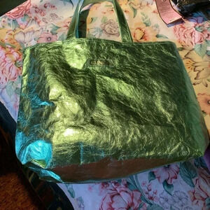 NWT Clinique green with handle ladies Tote